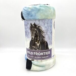 Wild Frontier Black Horse Plush Throw Blanket 50x60 Victoria Schultz Blue White